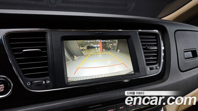 Kia Canival 2019 — photo 21