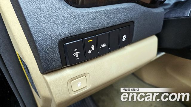 Kia Canival 2019 — photo 23