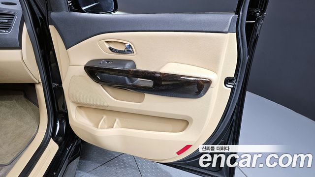 Kia Canival 2019 — photo 15