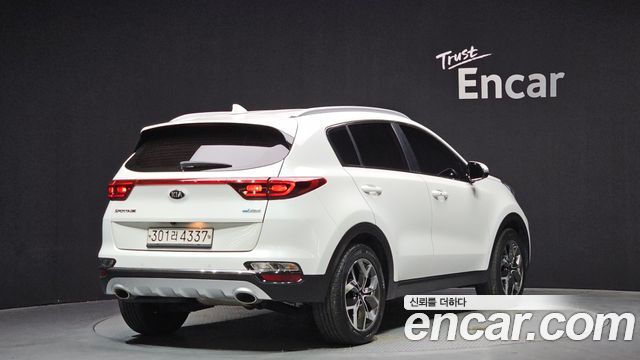 Kia Sportage 2019 — photo 2