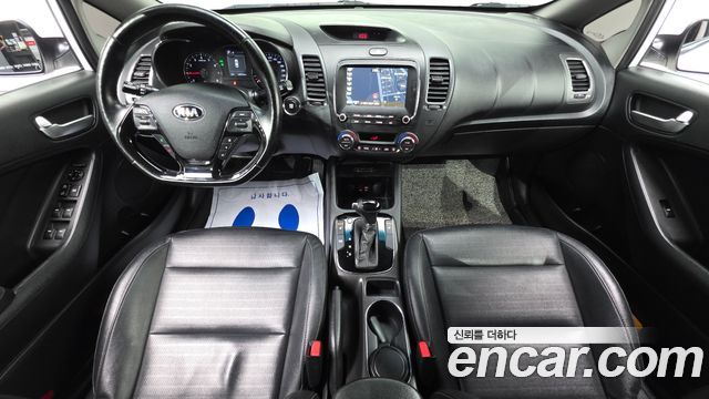 Kia K3 2016 — photo 7