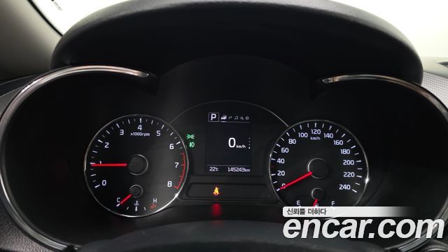 Kia K3 2016 — photo 8