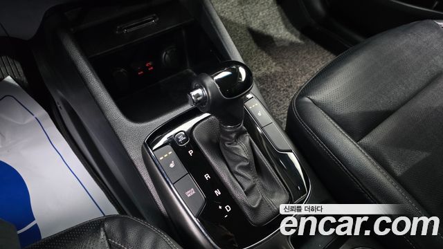 Kia K3 2016 — photo 9