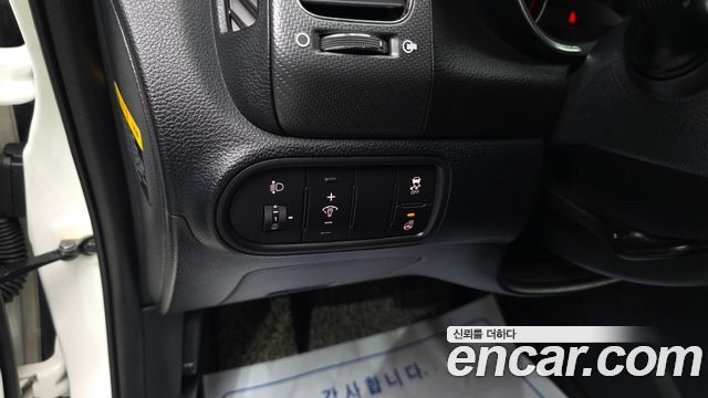 Kia K3 2016 — photo 14