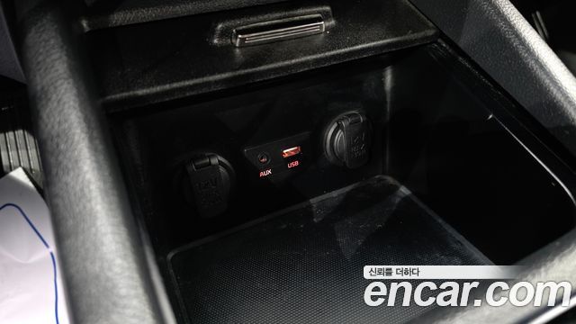 Kia K3 2016 — photo 19