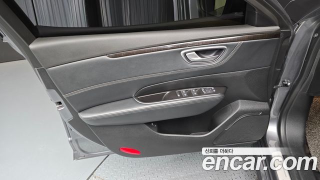Renault Korea SM6 2016 — photo 14