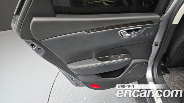 Renault Korea SM6 2016 — photo 15
