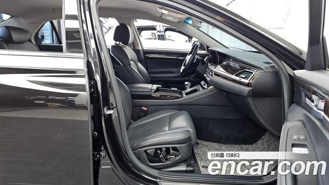 Genesis G90 2019 — photo 17