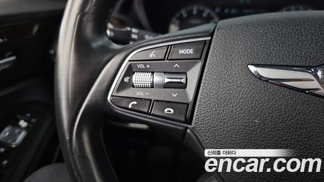 Genesis G90 2019 — photo 16