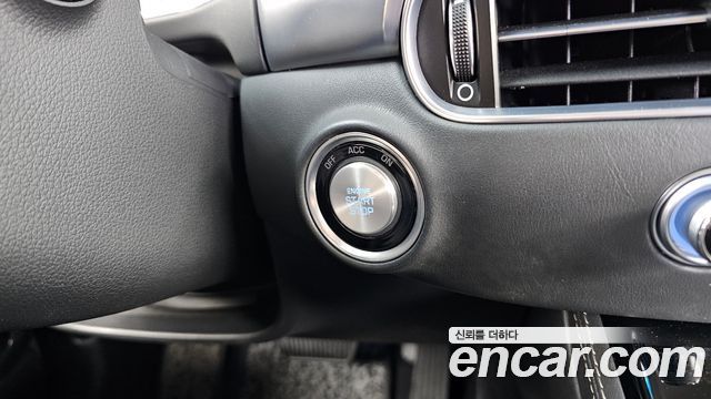 Genesis G90 2019 — photo 27