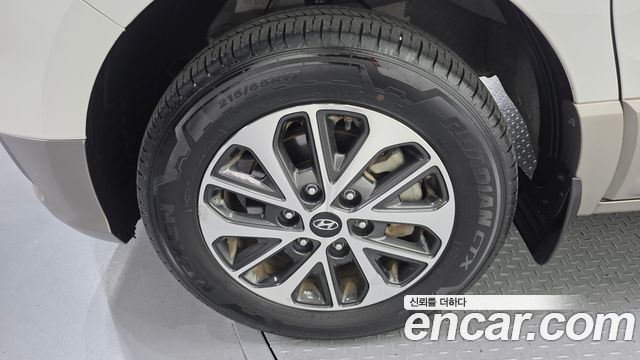 Hyundai Starex 2019 — photo 5