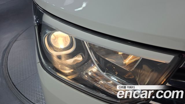 Hyundai Starex 2019 — photo 8