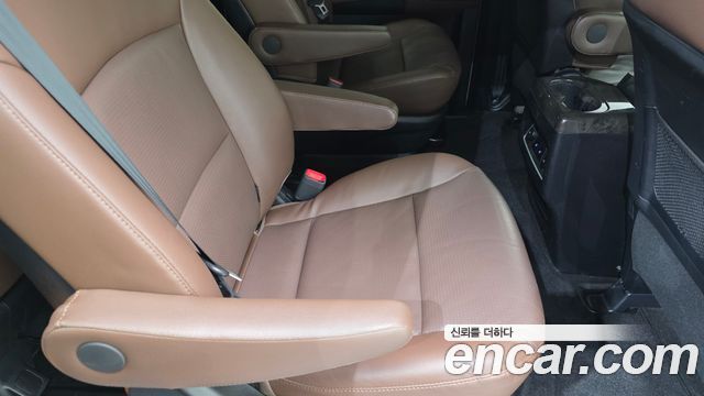 Hyundai Starex 2019 — photo 16
