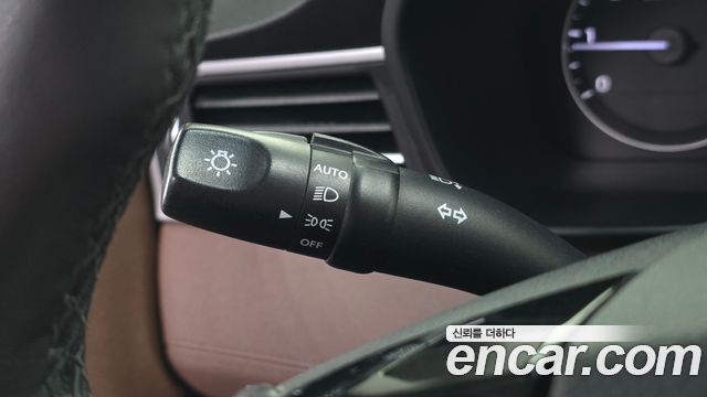 Hyundai Starex 2019 — photo 28