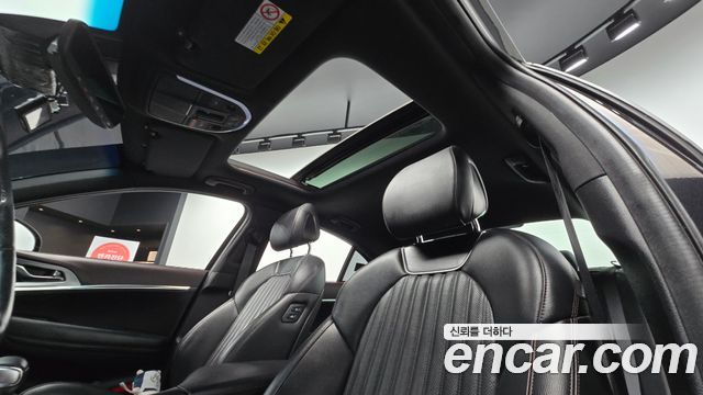 Genesis G70 2019 — photo 19