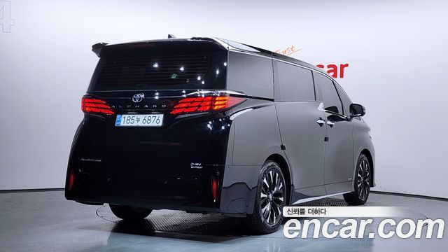 Toyota Alphard 2024 — photo 2