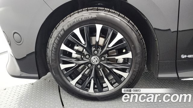 Toyota Alphard 2024 — photo 5