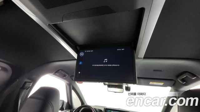 Toyota Alphard 2024 — photo 16