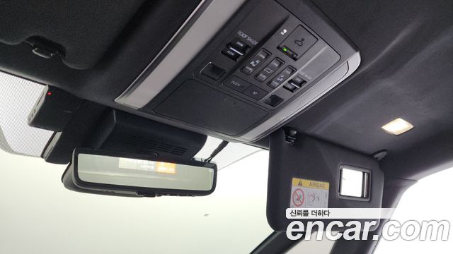 Toyota Alphard 2024 — photo 20