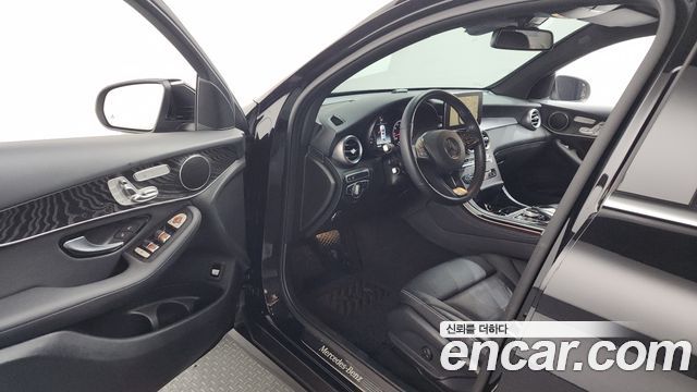 Mercedes-Benz GLC-Class 2019 — photo 10