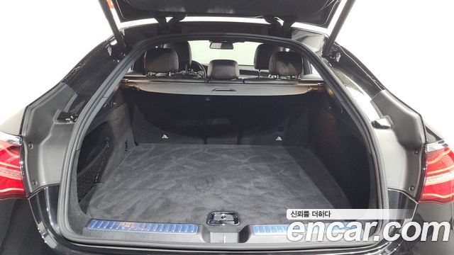 Mercedes-Benz GLC-Class 2019 — photo 17