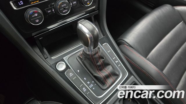 Volkswagen Golf 2015 — photo 9