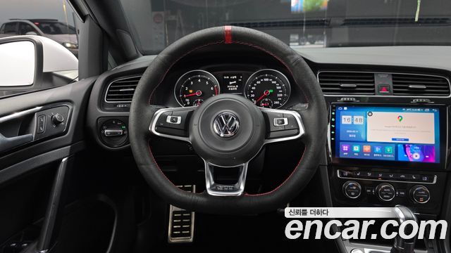 Volkswagen Golf 2015 — photo 12