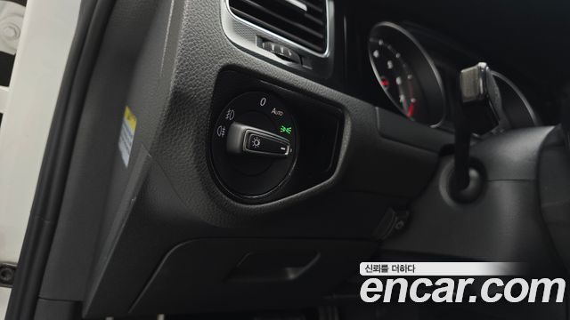 Volkswagen Golf 2015 — photo 16