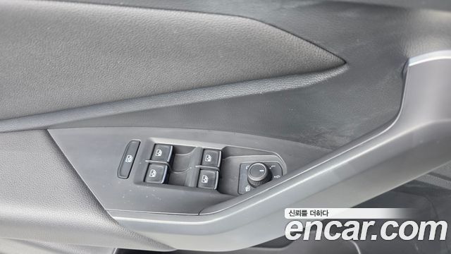 Volkswagen Jetta 2021 — photo 19