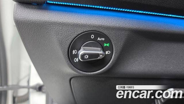 Volkswagen Jetta 2021 — photo 20