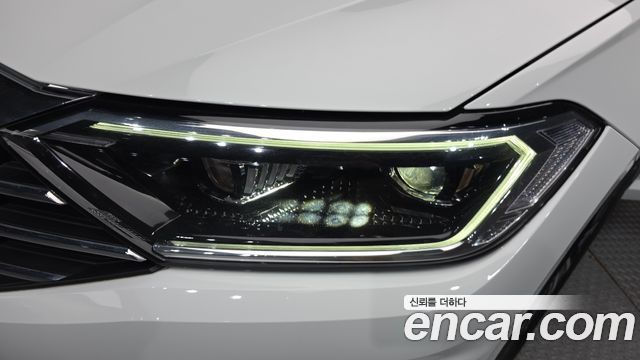Volkswagen Jetta 2021 — photo 8