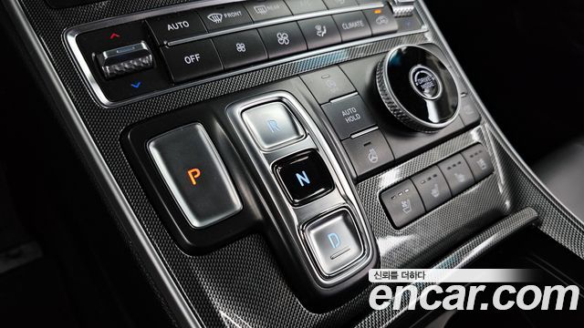 Hyundai Santafe 2023 — photo 12