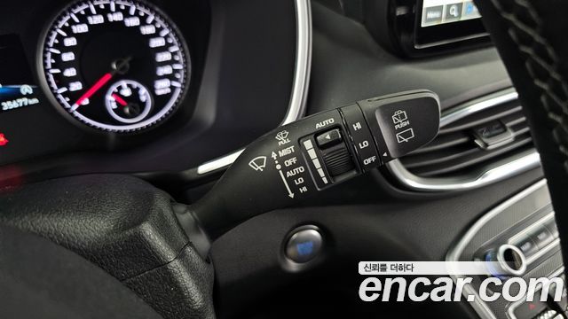 Hyundai Santafe 2023 — photo 24