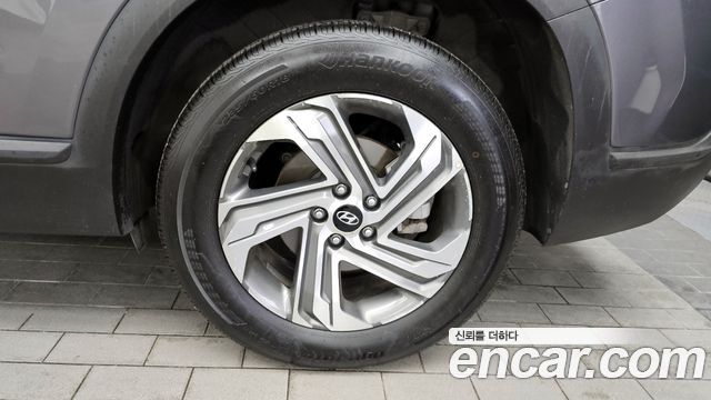 Hyundai Santafe 2023 — photo 7