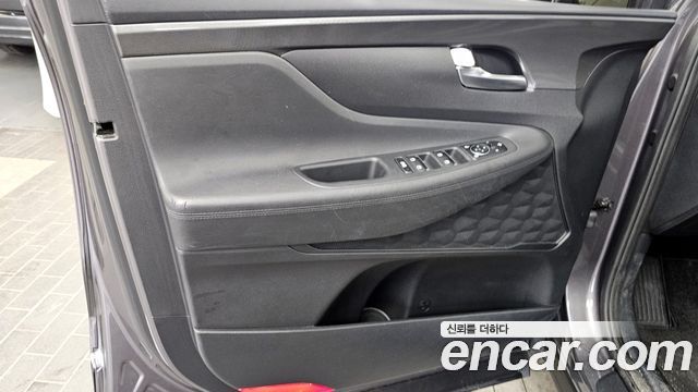 Hyundai Santafe 2023 — photo 14
