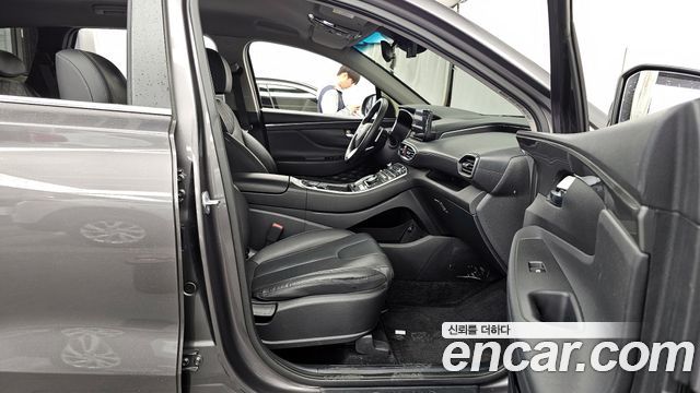 Hyundai Santafe 2023 — photo 16
