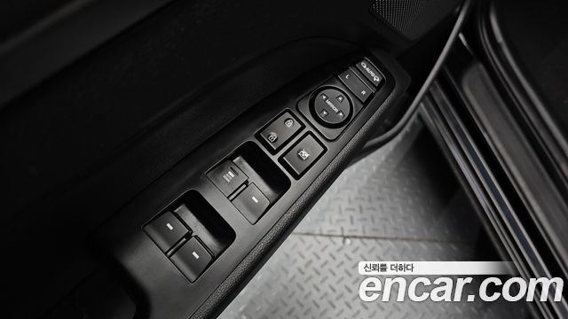 Hyundai AVANTE 2018 — photo 23