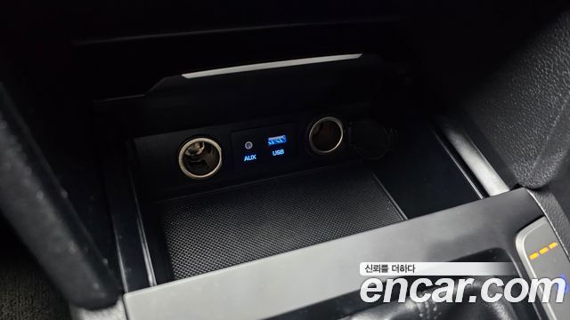 Hyundai AVANTE 2018 — photo 27