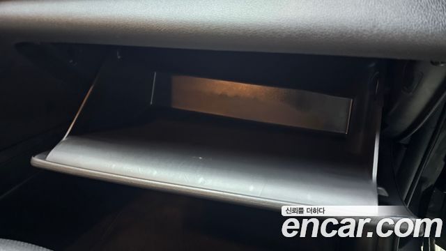 Hyundai AVANTE 2018 — photo 29
