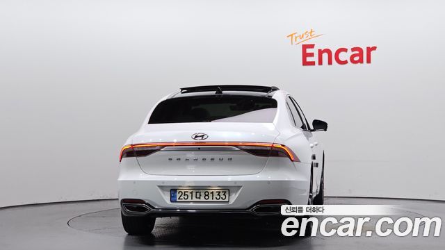 Hyundai Grandeur 2022 — photo 4