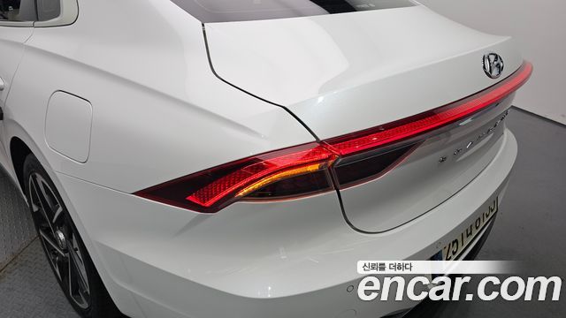 Hyundai Grandeur 2022 — photo 9