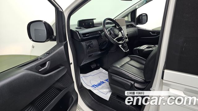 Hyundai Staria 2022 — photo 10