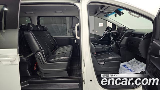 Hyundai Staria 2022 — photo 12