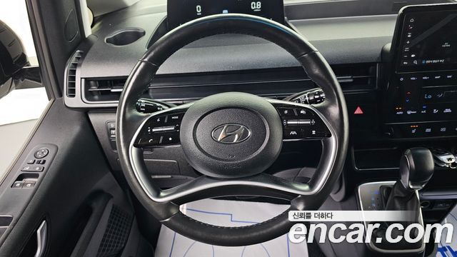 Hyundai Staria 2022 — photo 14