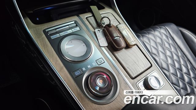 Genesis GV80 2020 — photo 12