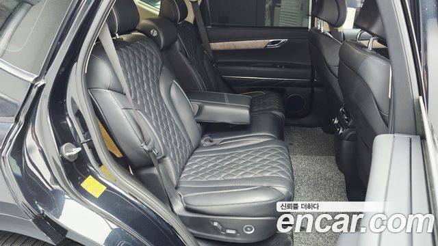 Genesis GV80 2020 — photo 17