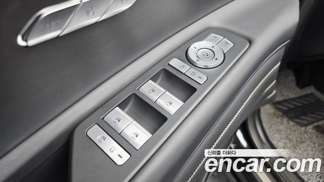 Genesis GV80 2020 — photo 20