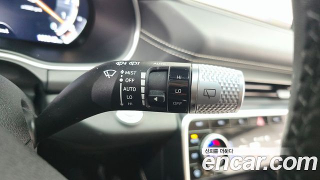 Genesis GV80 2020 — photo 29