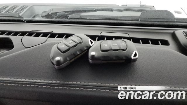 Jeep Wrangler 2019 — photo 21