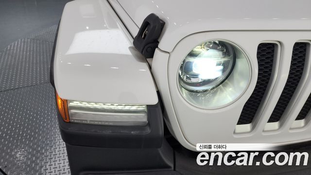 Jeep Wrangler 2019 — photo 8